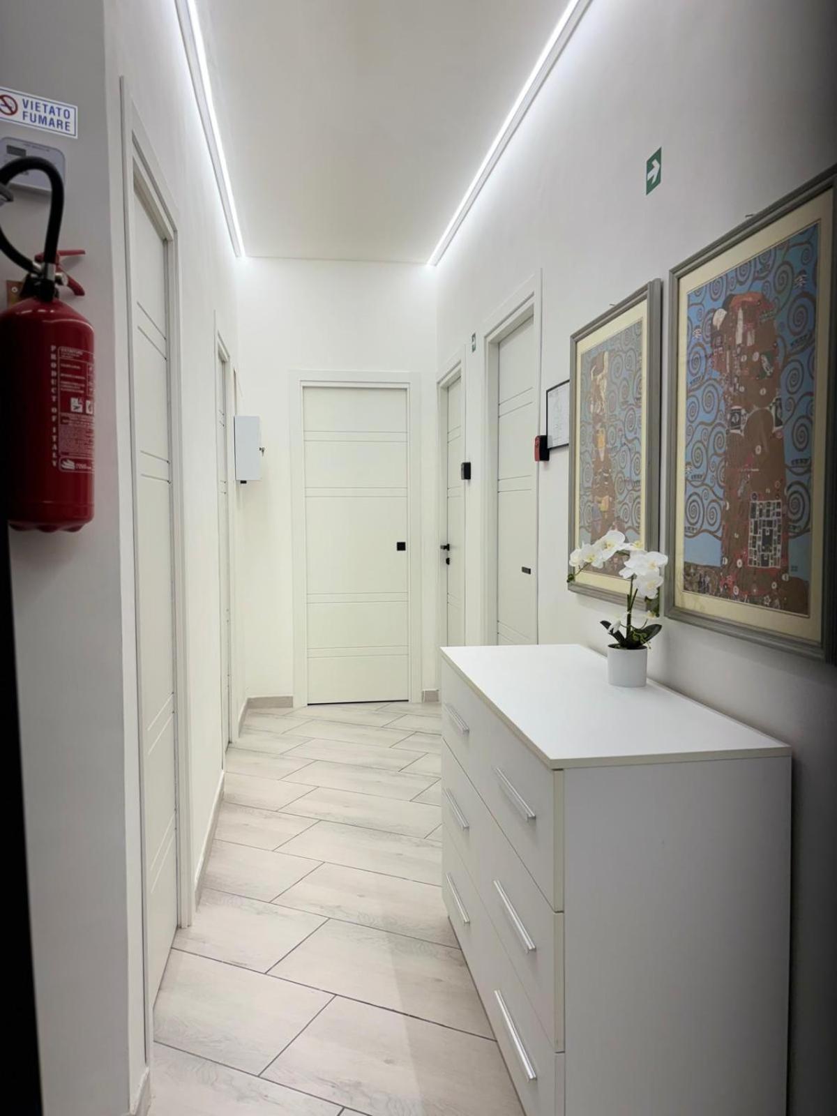 Roma Elena Hotel Luaran gambar